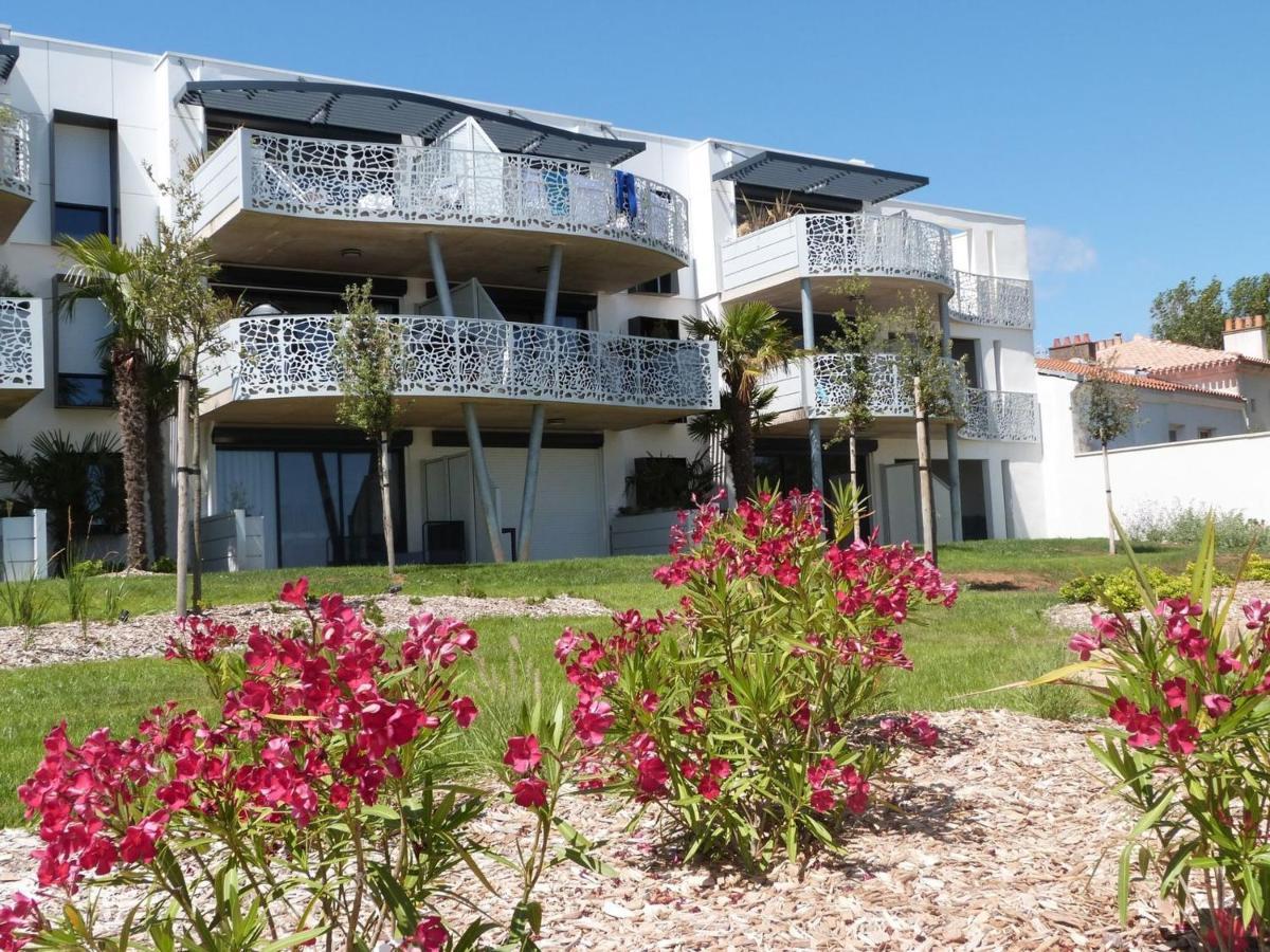 Appartement Plage, Piscine, Balcon, Animaux, Parking - Fr-1-194-201 Ла Транш-сюр-Мер Екстериор снимка